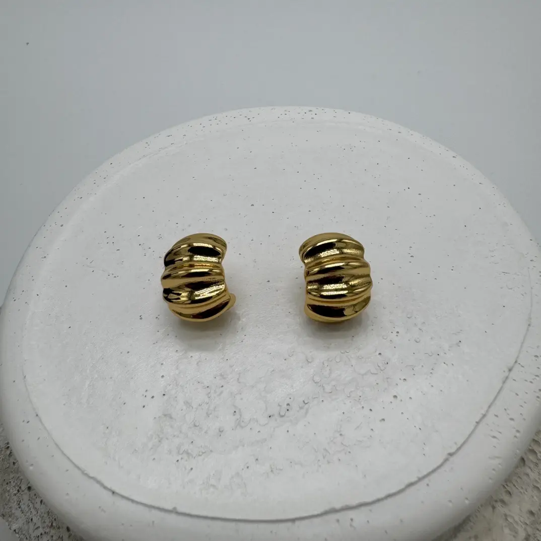 Çelik Gold Kabartma Detay Vintage Küpe - 2