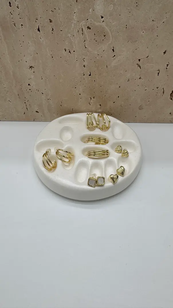 Çelik Gold Kare Küpe Seti - 3