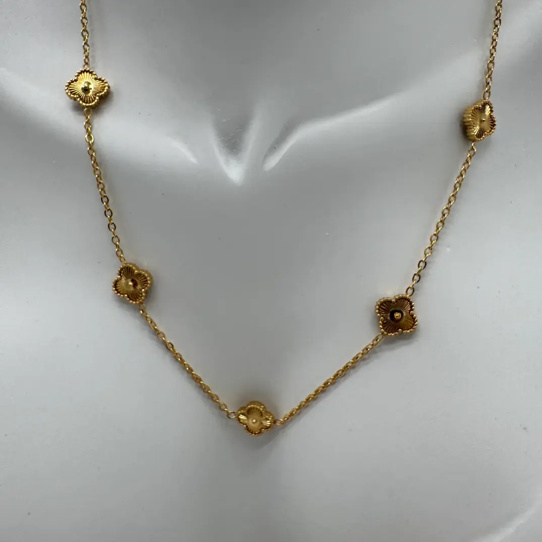Çelik Gold Yonca Detaylı Trend Kolye - 2