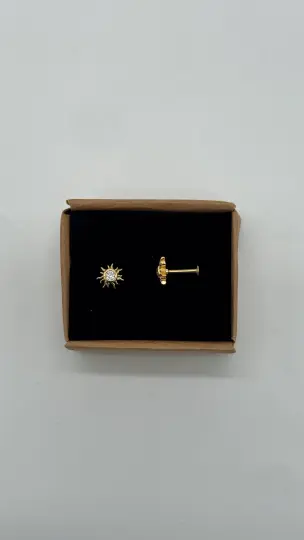 Cerrahi Çelik Gold Güneş Taşlı Kıkırdak Piercing