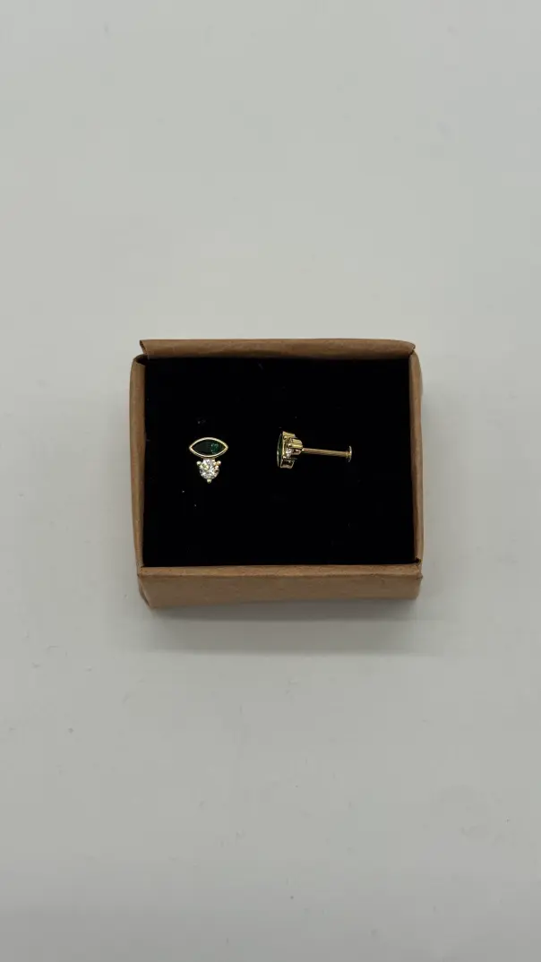 Cerrahi Çelik Gold Yeşil Taşlı Kıkırdak Piercing - 1