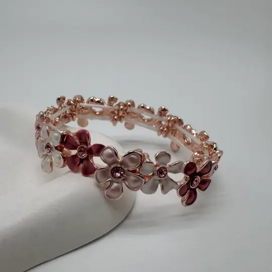 Divine Pulse Özel Seri Rose Bloom Kelepçe Bilezik