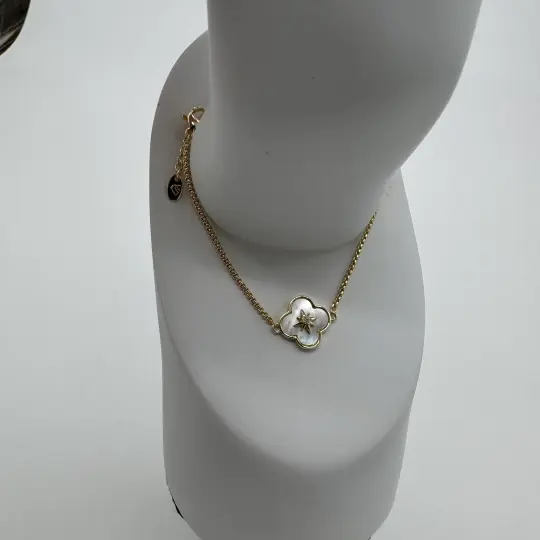 Özel Seri Gold Yonca Detay Bileklik