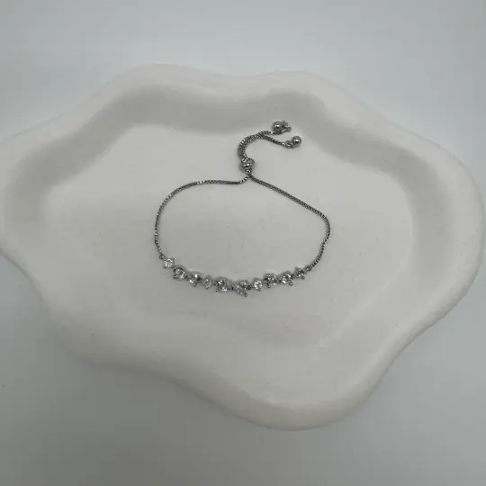 Özel Seri Silver Kalp Detaylı Taşlı Bileklik