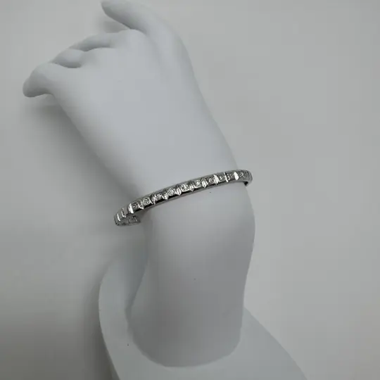 Özel Seri Silver Kare Taş Detay Kelepçe Bileklik