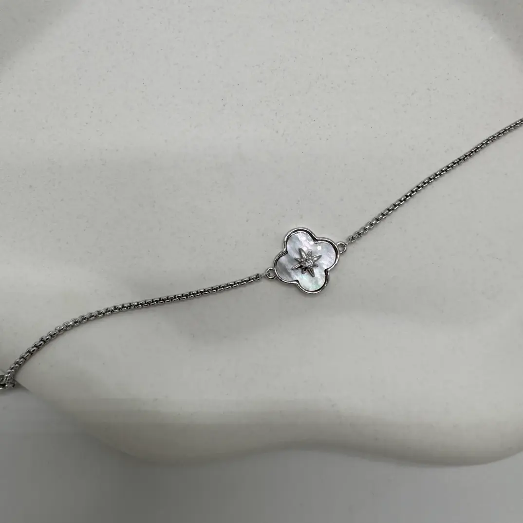 Özel Seri Silver Yonca Detay Bileklik - 2