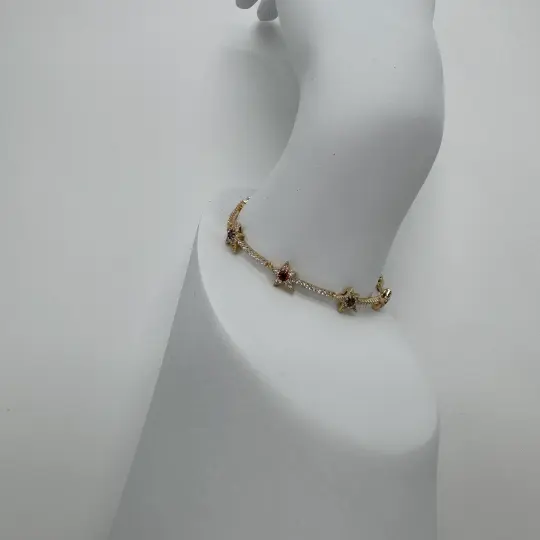 Özel Seri Yıldız Figürlü Gold Kadın Bileklik