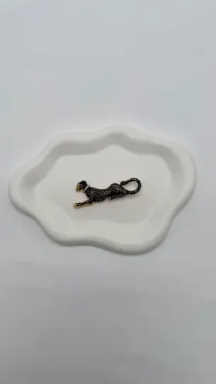Siyah Gold Detay Leopar Broş - 4